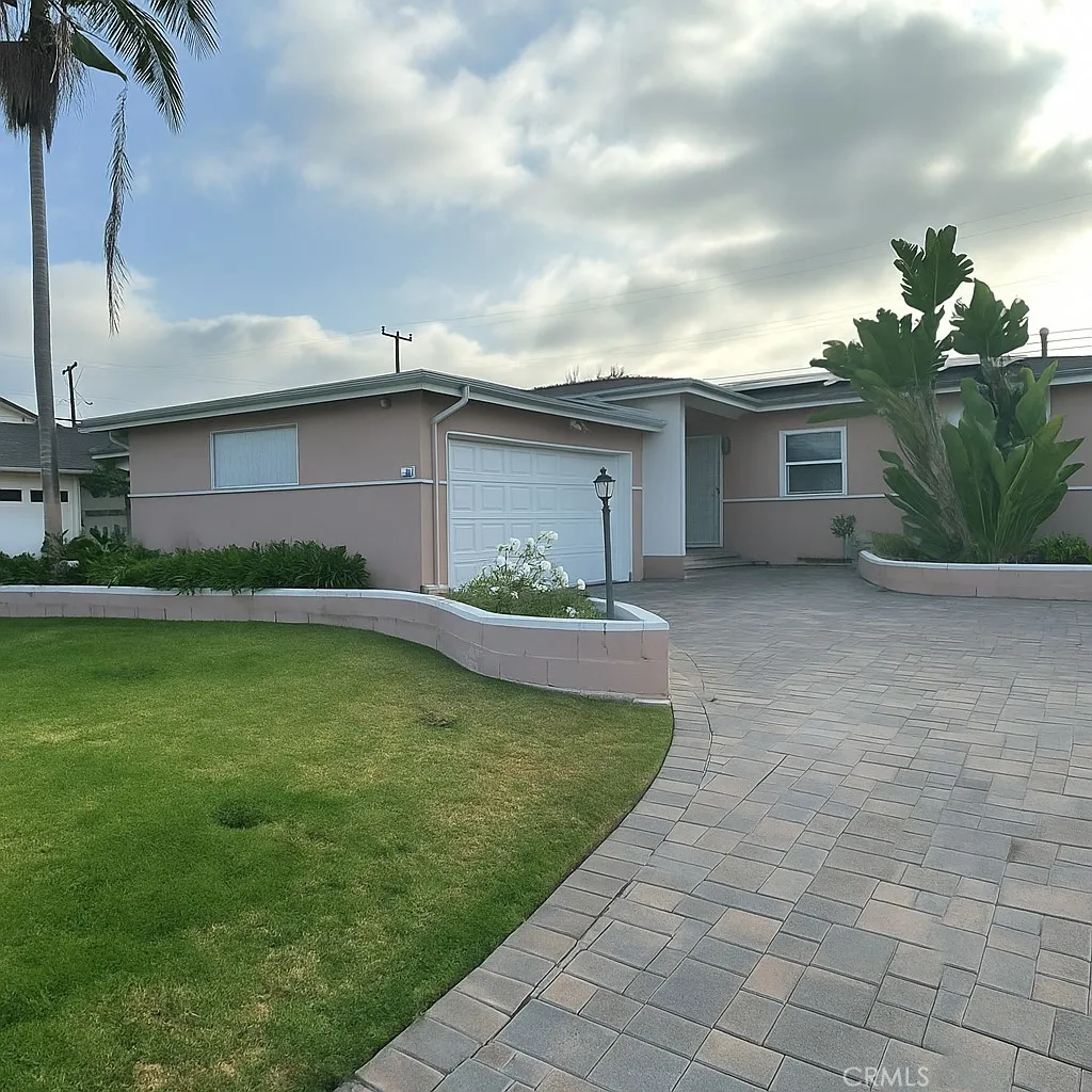 13115 Spinning Avenue, Gardena, California 90249 home-pic-10